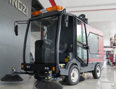 掃地車邊刷日常怎么清理？麻不麻煩